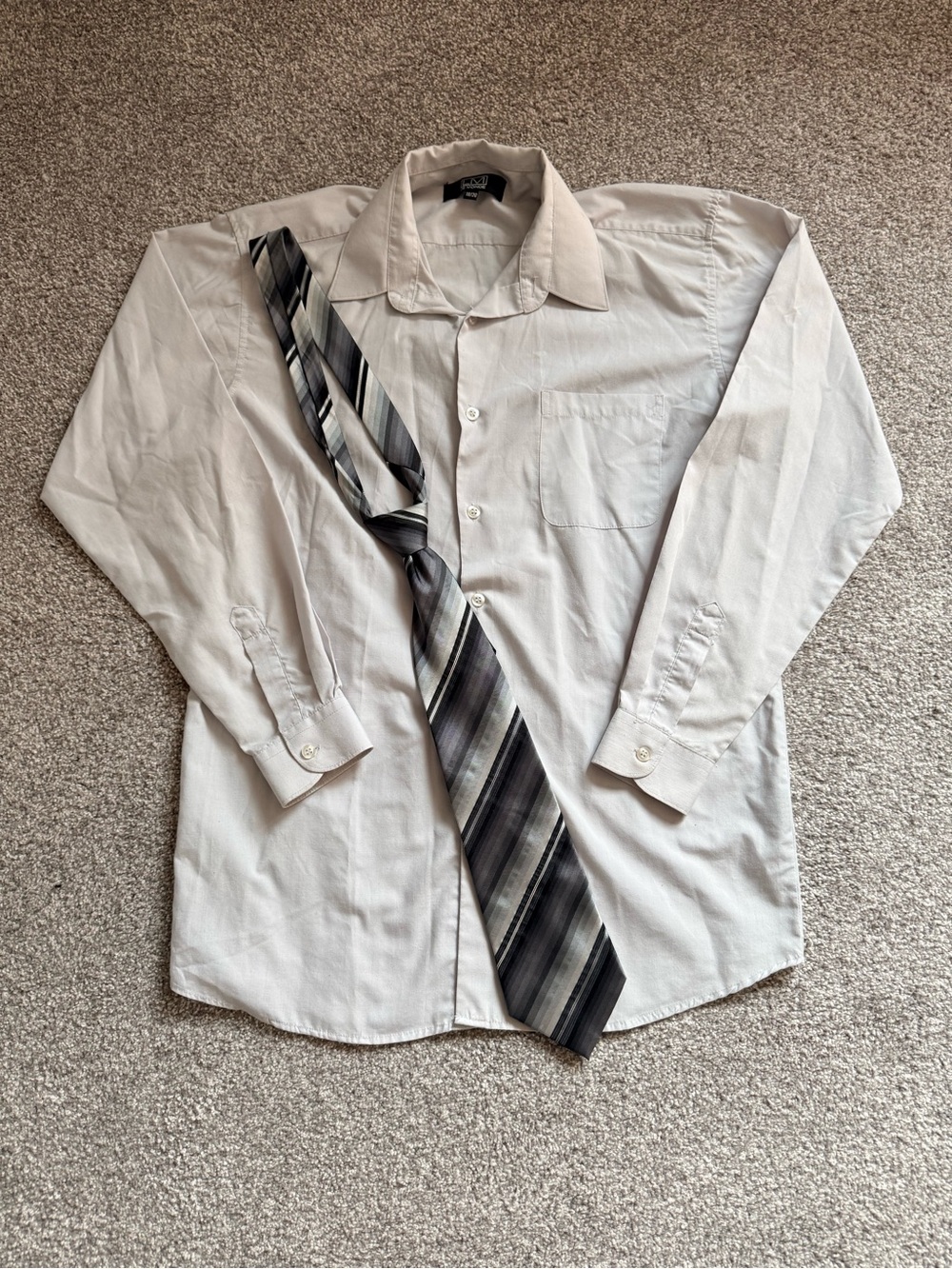 Le Monde Men’s White Dress Shirt 18/20 + Grey Striped Tie